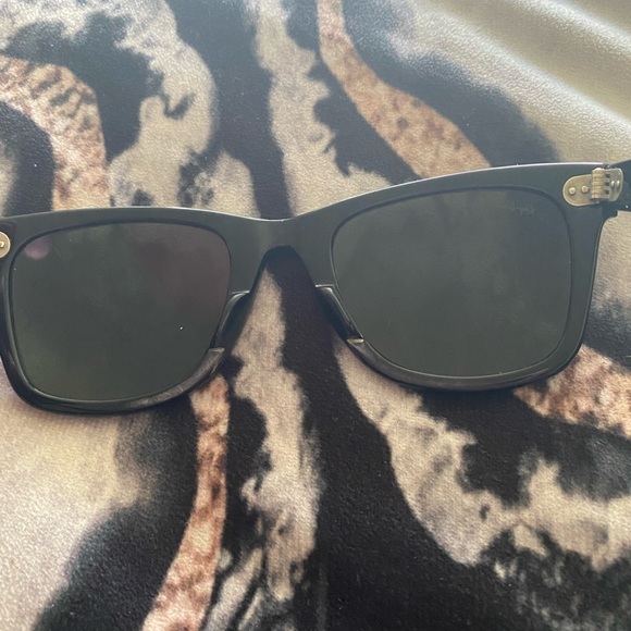 COPY - Rayban Wayfarer RB2140 - Picture 3 of 7